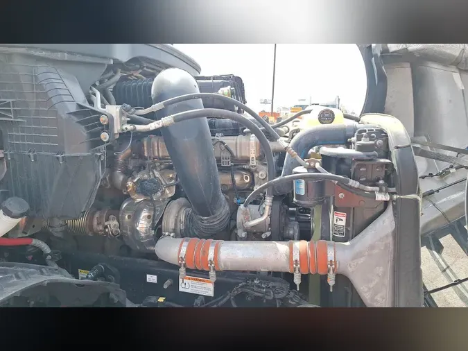2023 Freightliner Cascadia 126