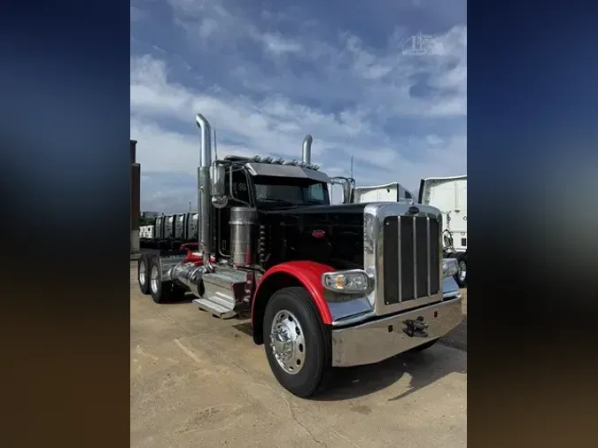 2022 PETERBILT 389