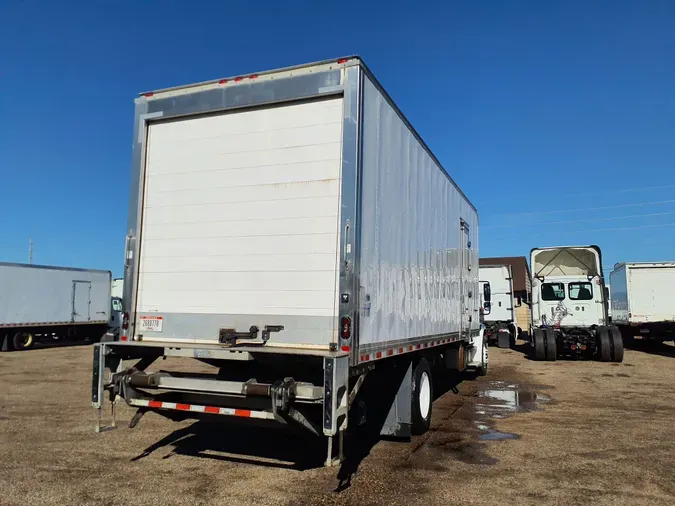 2018 FREIGHTLINER/MERCEDES M2 106