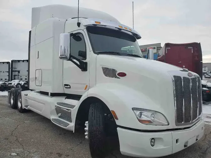 2021 PETERBILT 579