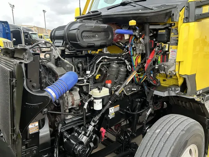 2023 Kenworth T680