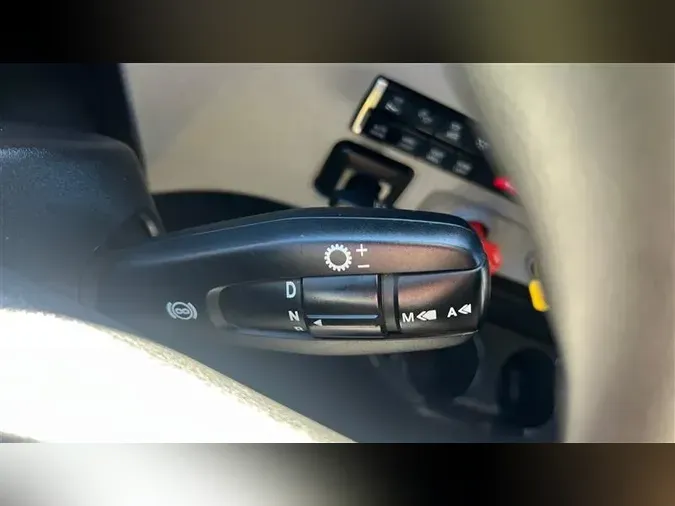 2021 FREIGHTLINER CA126