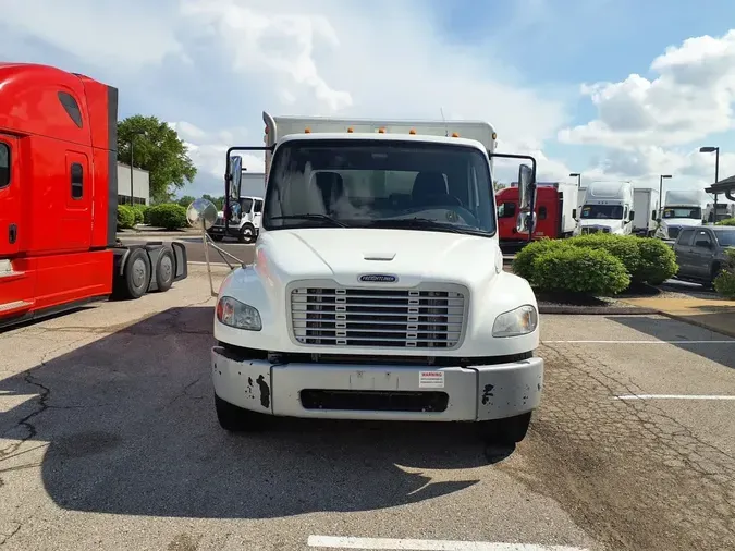 2017 FREIGHTLINER/MERCEDES M2 106