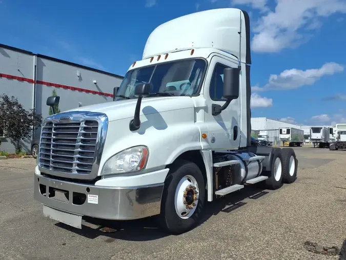 2017 FREIGHTLINER CASCADIA 12542bcbc4592f9f678aae84bfd934eda55