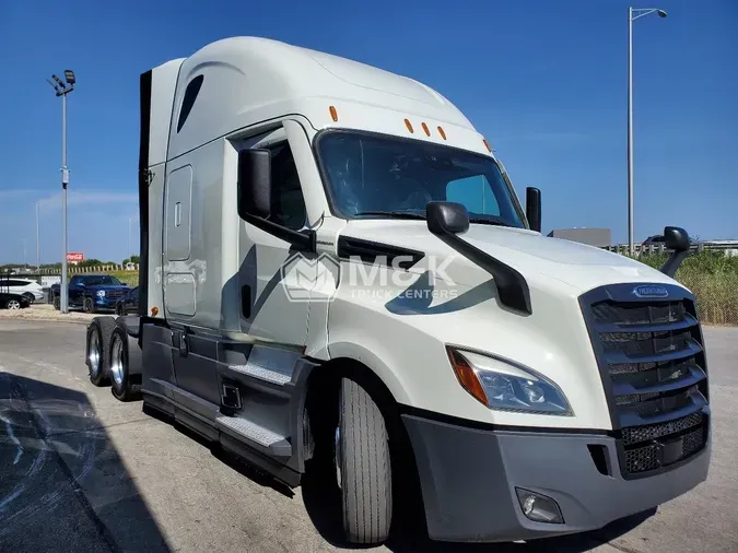 2022 FREIGHTLINER CASCADIA 126