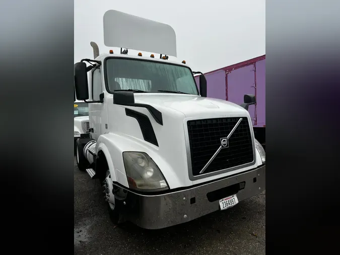 2016 VOLVO VNL42TRACTOR