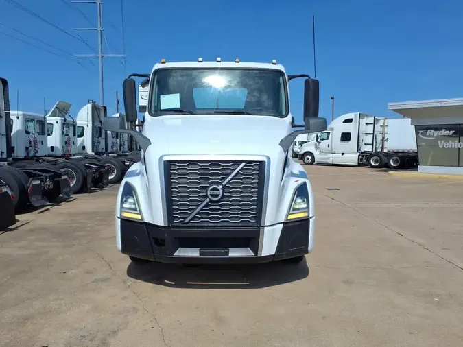 2020 VOLVO VNL64T-30042c3787b46345e56a682bb36b5ec2a12