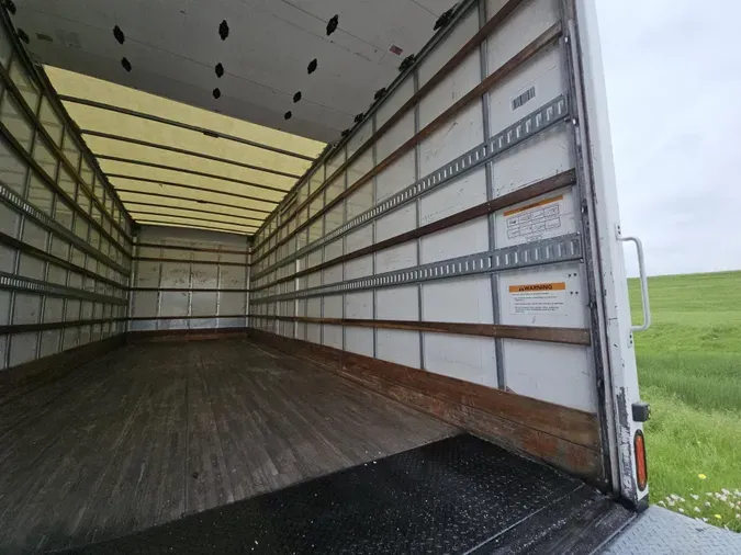 2020 Freightliner Business Class M2 106