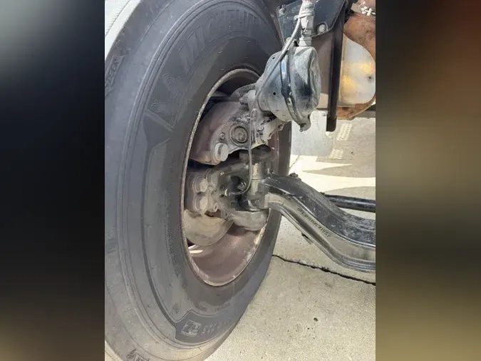 2020 Peterbilt 57942c53665cc5db0acf6f236fd3bfc7b1e