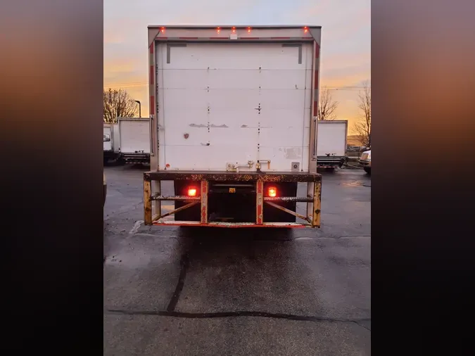 2019 FREIGHTLINER/MERCEDES M2 106