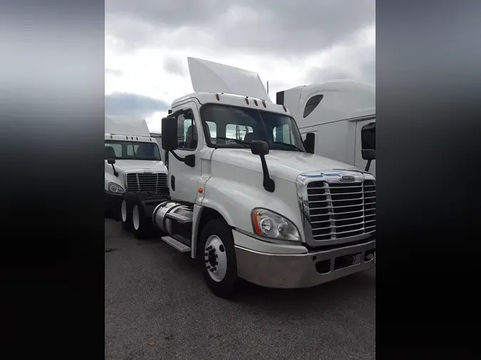 2018 FREIGHTLINER/MERCEDES CASCADIA 125