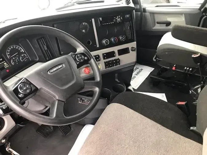 2021 Freightliner Cascadia