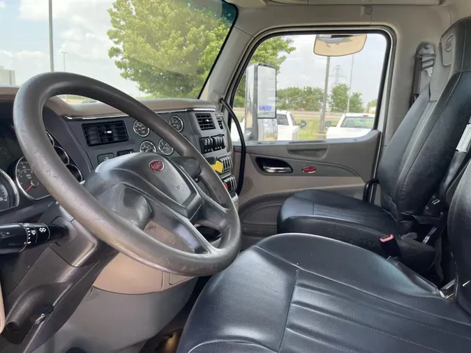 2022 Peterbilt 567