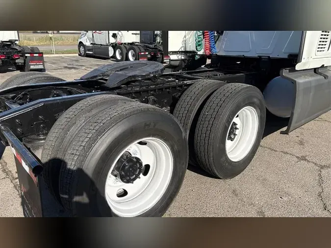 2022 INTERNATIONAL LT