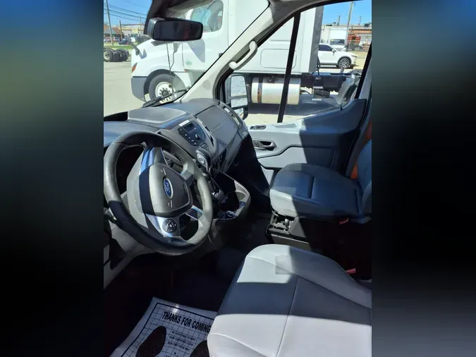 2017 FORD MOTOR COMPANY TRANSIT 250 MED ROOF