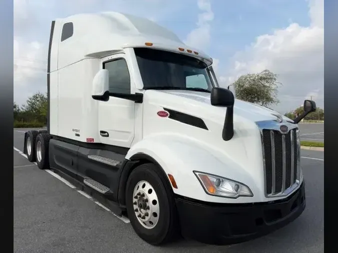 2023 Peterbilt 57942d2379d183b9d0bcd4acd72490ac7aa