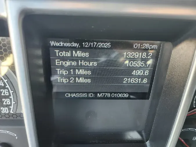 2022 MACK PIA64T