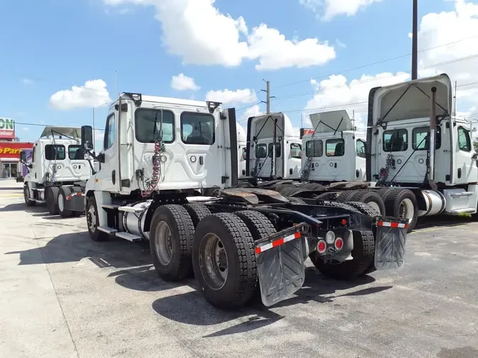 2020 FREIGHTLINER CASCADIA 125