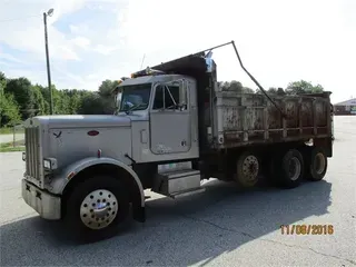 1984 PETERBILT 359
