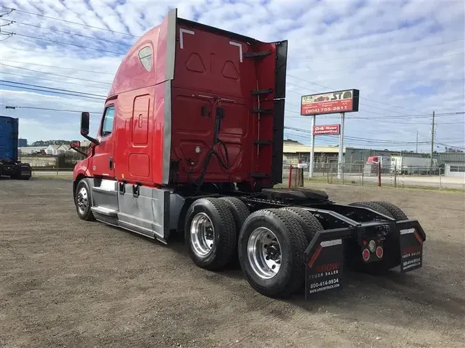 2020 FREIGHTLINER CASCADIA