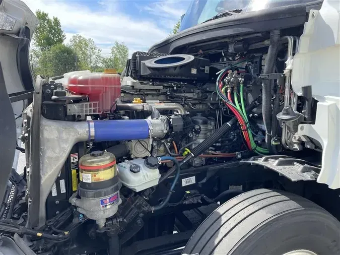 2020 FREIGHTLINER CA126
