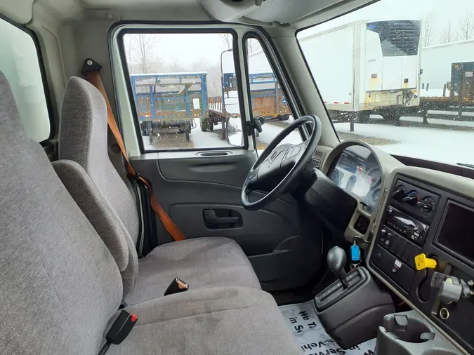 2017 NAVISTAR INTERNATIONAL 4300