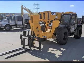 2020 JCB 512-56
