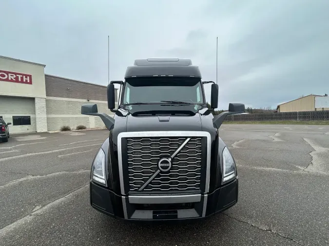 2021 Volvo VNL 860