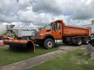 2011 INTERNATIONAL WORKSTAR 7600