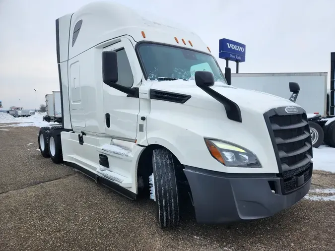 2022 FREIGHTLINER Cascadia 12642e64ece5550851a11fa2afd7ea61440