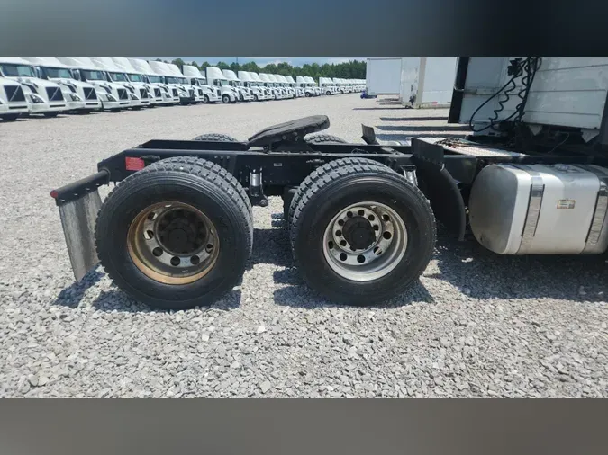 2018 Volvo VNL30042e9c4816e5c5b53f52aedcc9dd652a3