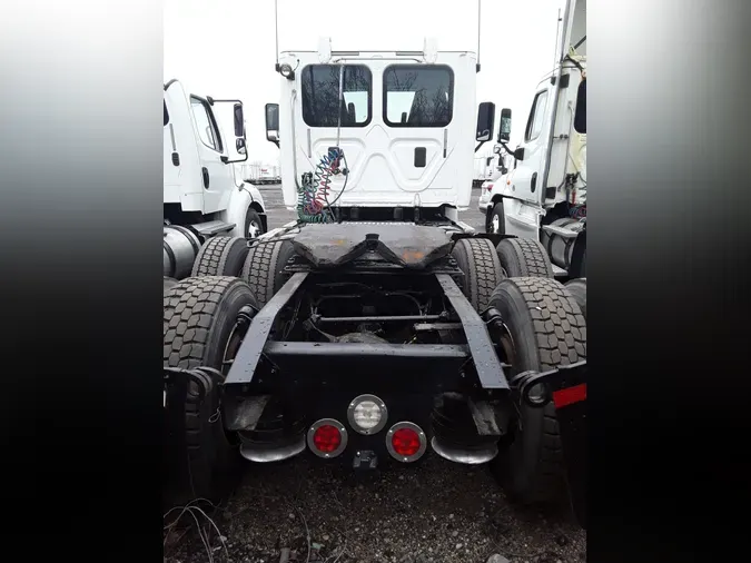 2017 FREIGHTLINER/MERCEDES CASCADIA 125