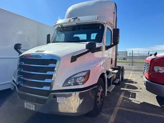 2019 FREIGHTLINER/MERCEDES NEW CASCADIA PX1266442f085713746ec81165dc8be8126a37f