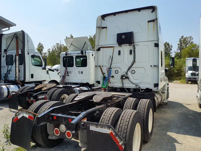 2020 FREIGHTLINER/MERCEDES CASCADIA 125