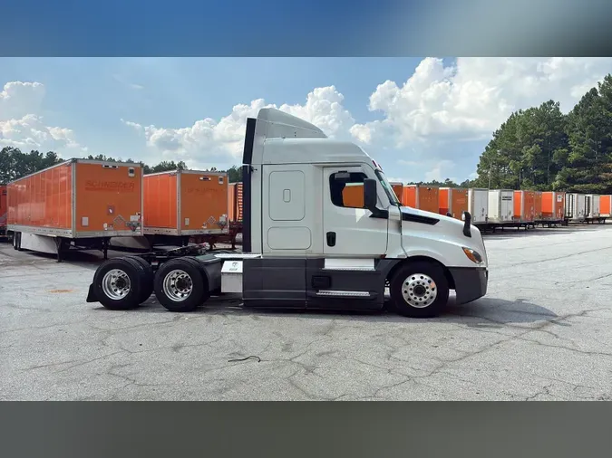 2021 Freightliner Cascadia 12642f36e7e898b99203f579e8872c41c86