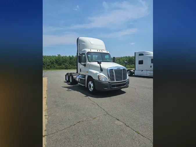 2018 FREIGHTLINER/MERCEDES CASCADIA 125