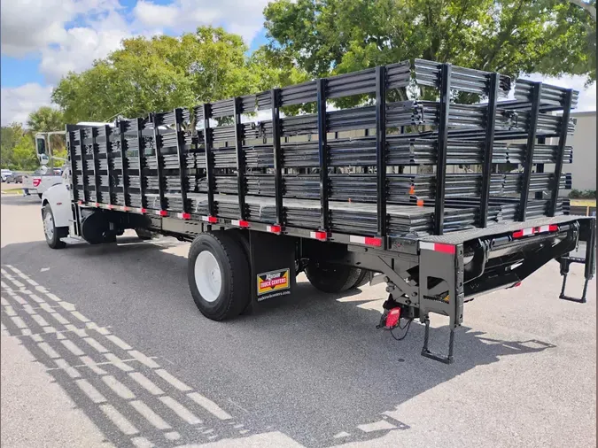 2019 Peterbilt 330