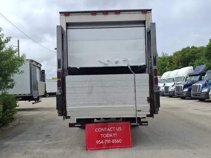 2019 FREIGHTLINER M2 106