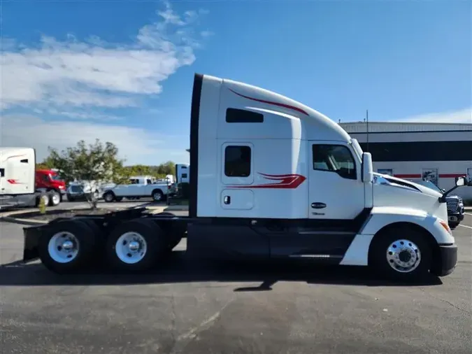 2023 KENWORTH T680