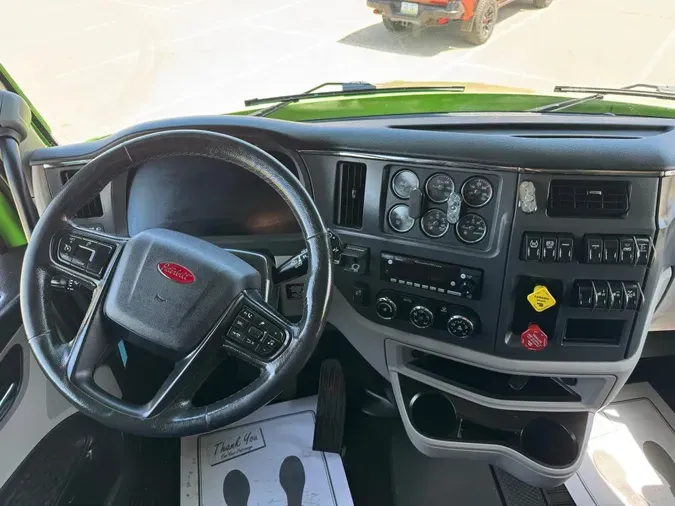 2023 PETERBILT 579