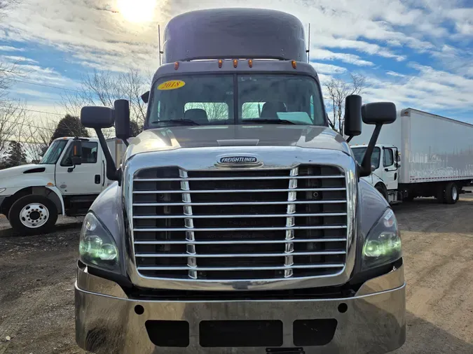 2018 FREIGHTLINER/MERCEDES CASCADIA 125