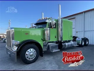 2021 PETERBILT 389