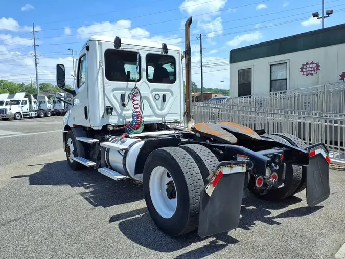 2020 FREIGHTLINER/MERCEDES NEW CASCADIA 116