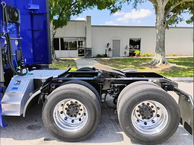 2022 Peterbilt 579