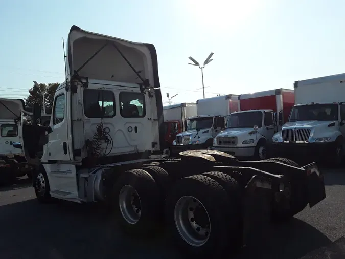 2019 FREIGHTLINER/MERCEDES NEW CASCADIA PX12664