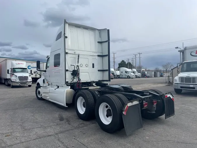 2019 NAVISTAR INTERNATIONAL LT625 SLPR CAB