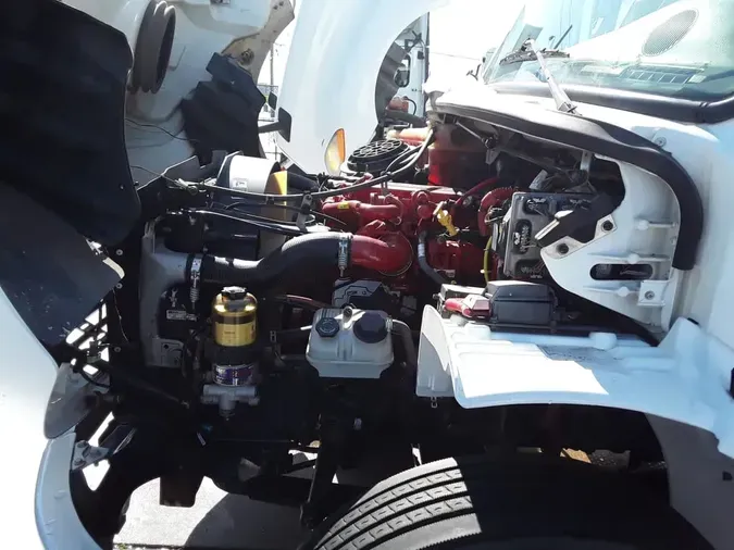 2018 FREIGHTLINER/MERCEDES M2 106