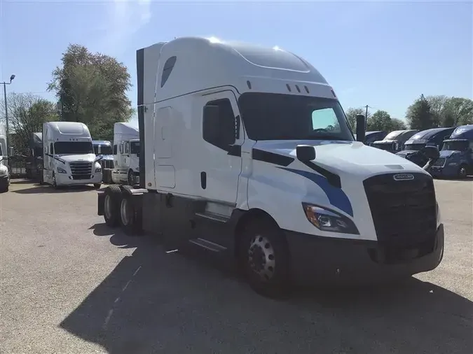 2020 FREIGHTLINER CA126