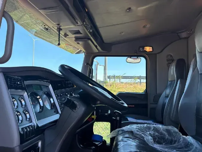 2018 KENWORTH W900