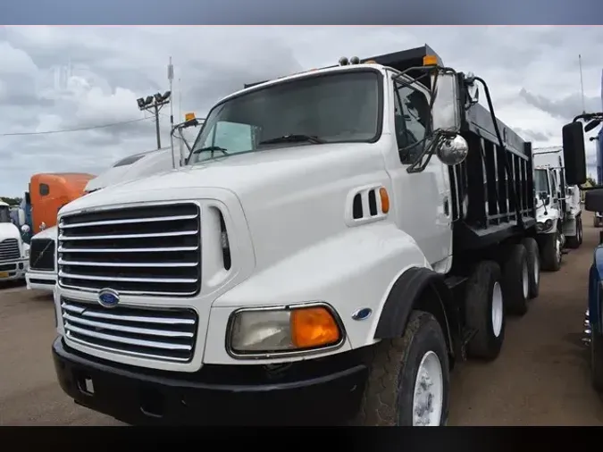 1998 FORD LT8000